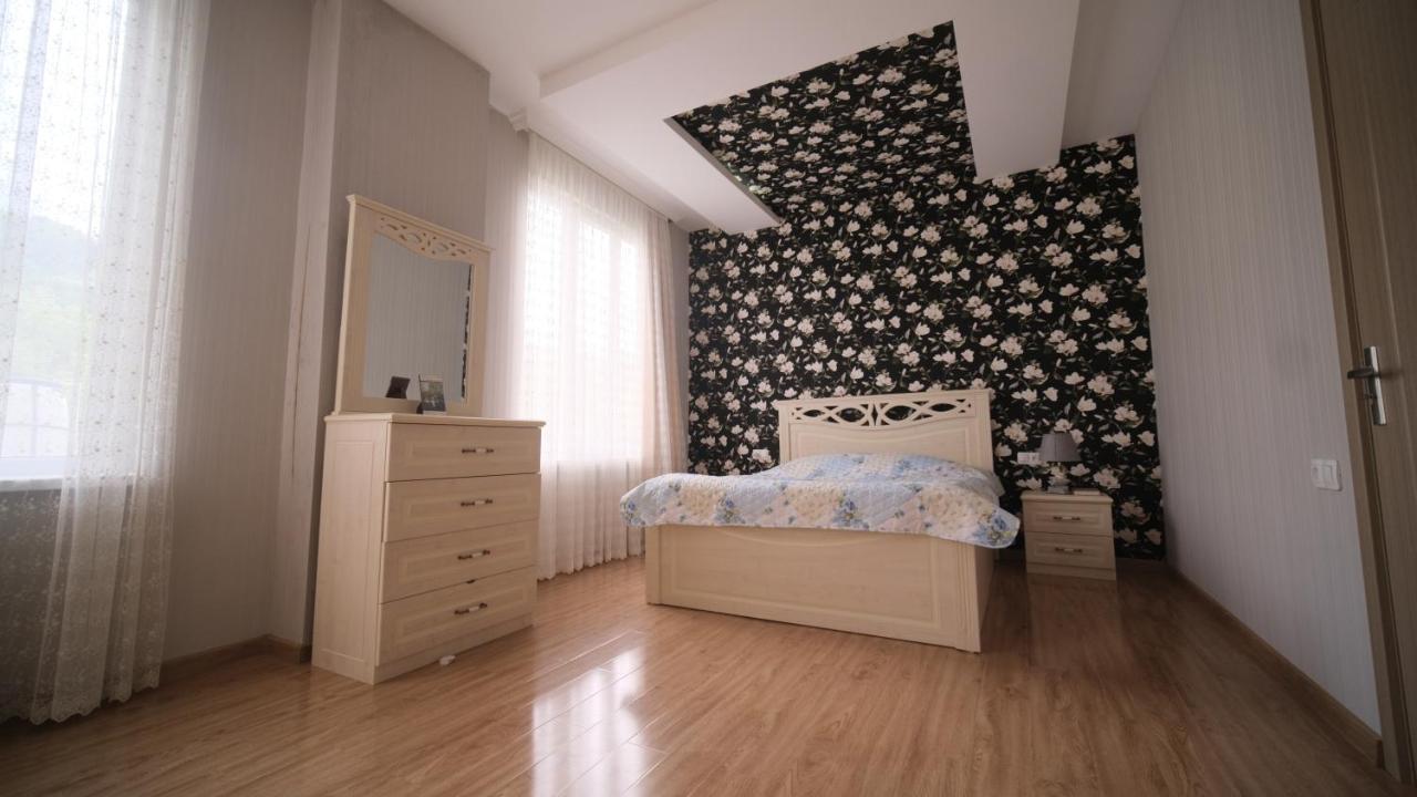 Guesthouse - Family Hotel Bagdati Екстериор снимка